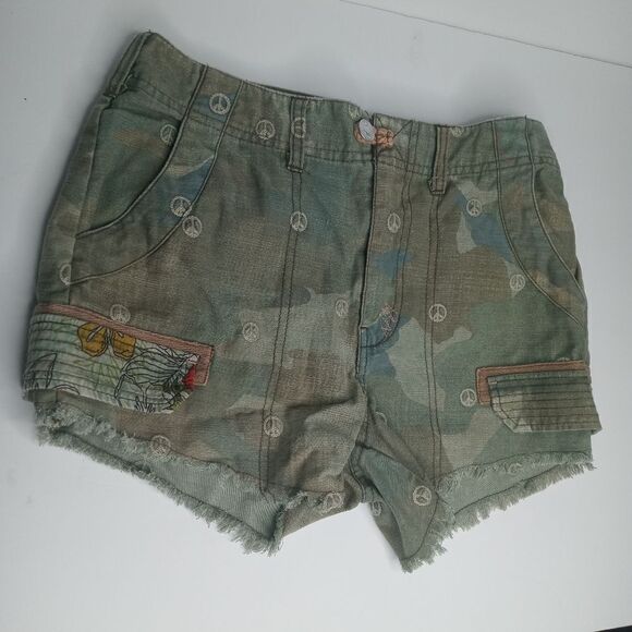 Anthropologie pilcro and the letterpress green shorts size 26P - Picture 2 of 6